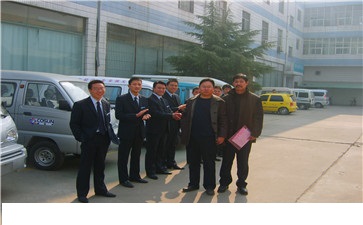 襄垣尹老板與鄭州超前漆共創(chuàng)輝煌！